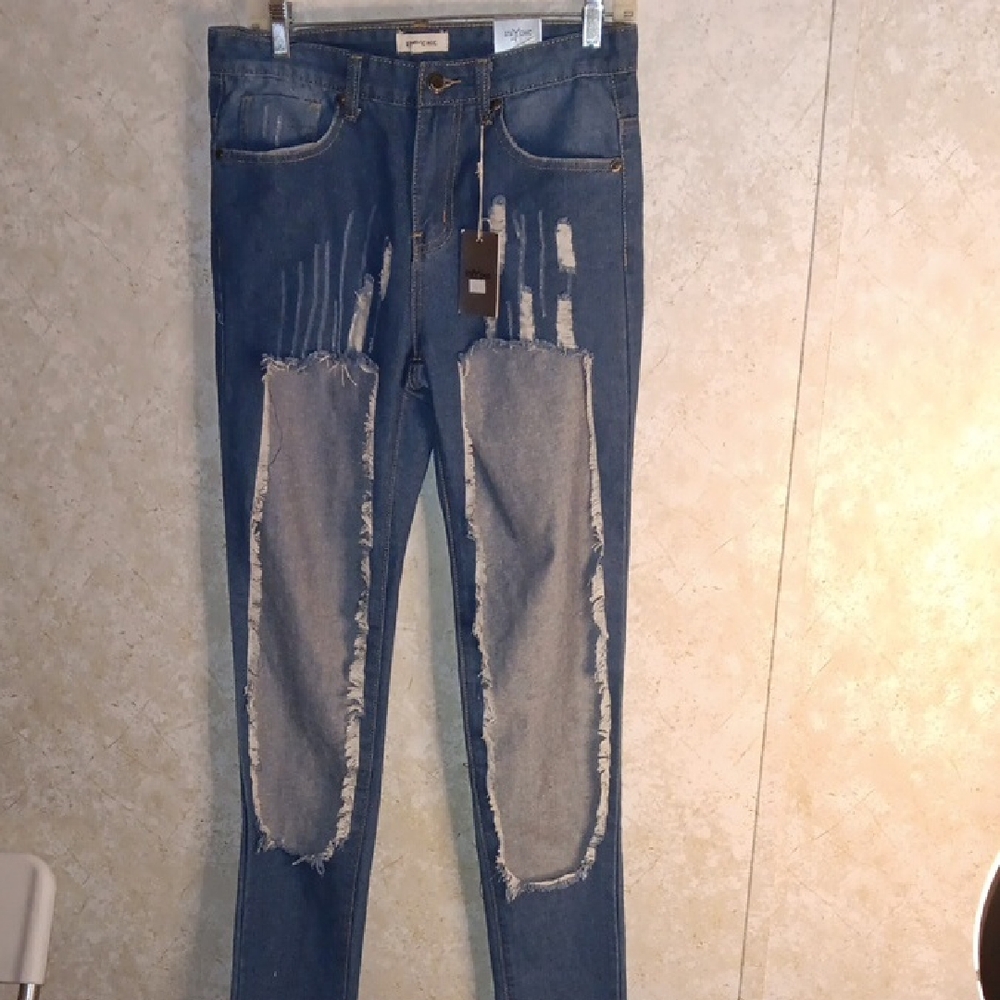 Distressed Blue Jeans with Patchwork